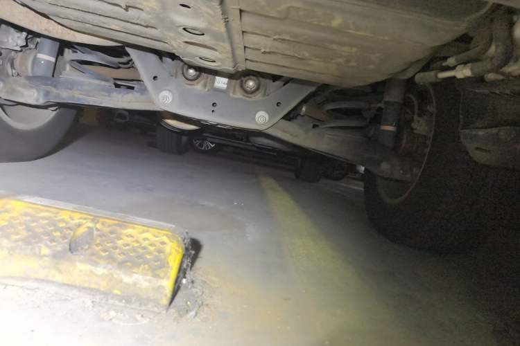 Used Mitsubishi Pajero 2016 3.0L Automatic Luxury Version China V Standard Chassis Rear