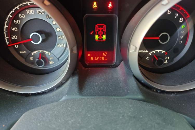 Used Mitsubishi Pajero 2016 3.0L Automatic Prestige Version China V Standard Odometer Close Up