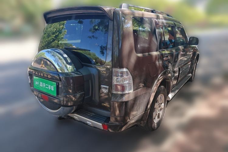 Used Mitsubishi Pajero 2016 3.0L Automatic Prestige Version China V Standard Rear Right 45 Deg