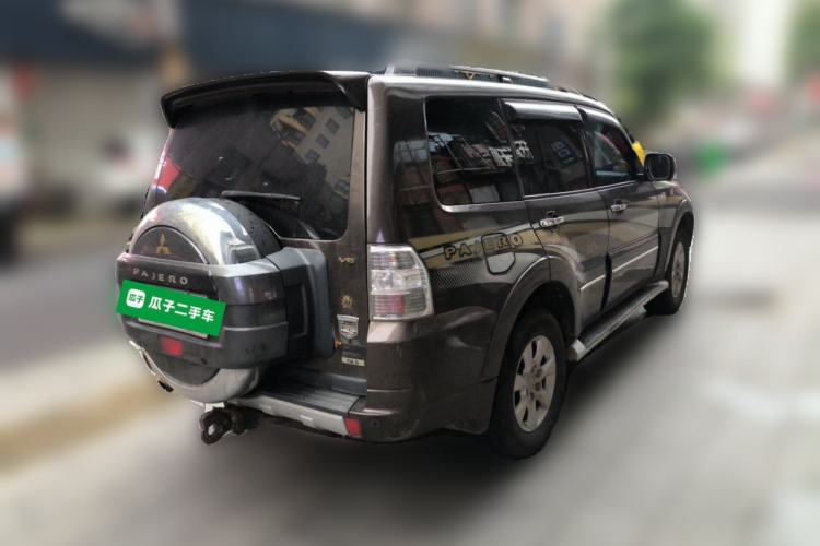 Used Mitsubishi Pajero 2016 3.0L Automatic Prestige Version China V Standard Rear Right 45 Deg