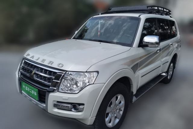 Used Mitsubishi Pajero 2016 3.0L Automatic Prestige Version China V Standard