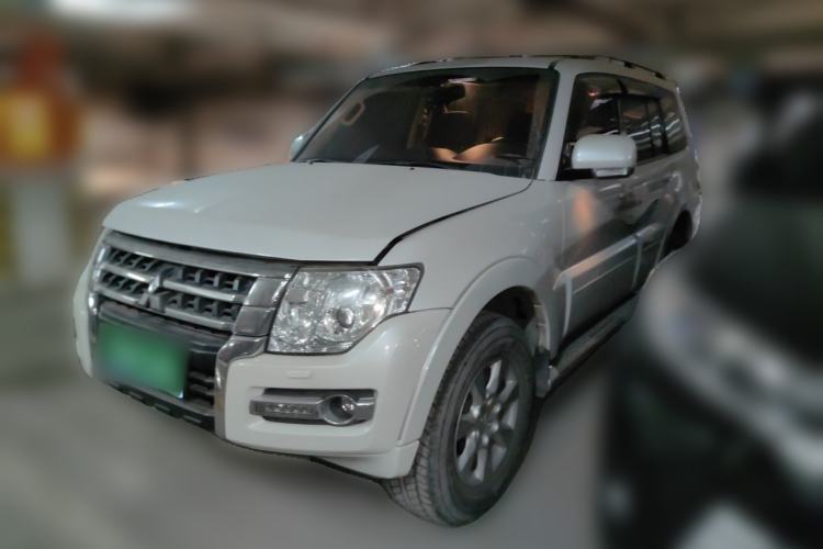 Used Mitsubishi Pajero 2016 3.0L Automatic Standard Version China V Standard Guazi used car, China used car export, Used car for sale, Used cars, Cheapest cars for sale