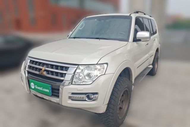 Used Mitsubishi Pajero 2016 3.0L Automatic Prestige Version China V Standard