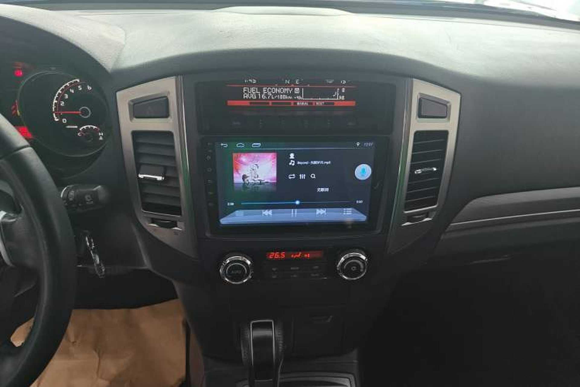 Used Mitsubishi Pajero 2016 3.0L Automatic Luxury Version China V Standard Audio And AC Panel