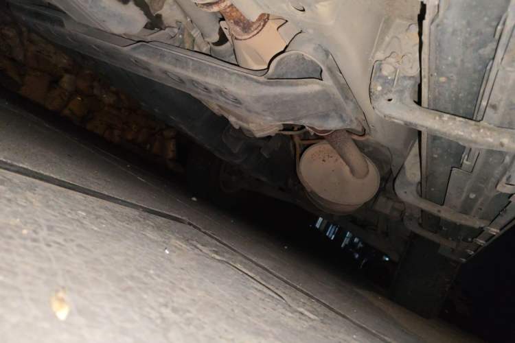 Used Mitsubishi Pajero 2016 3.0L Automatic Prestige Version China V Standard Chassis Front Left