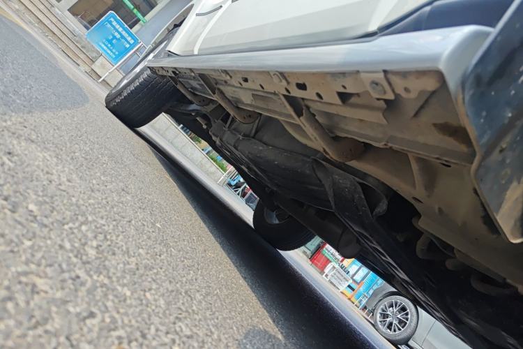 Used Mitsubishi Pajero 2016 3.0L Automatic Prestige Version China V Standard Chassis Front Right