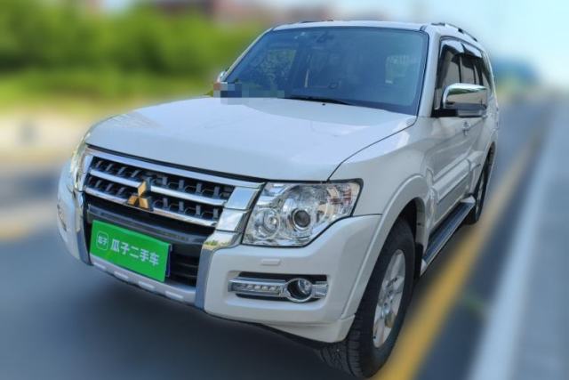 Used Mitsubishi Pajero 2016 3.0L Automatic Luxury Version China V Standard