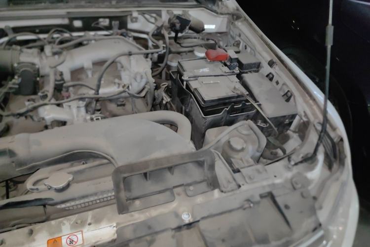 Used Mitsubishi Pajero 2016 3.0L Automatic Standard Version China V Standard Engine Bay Left