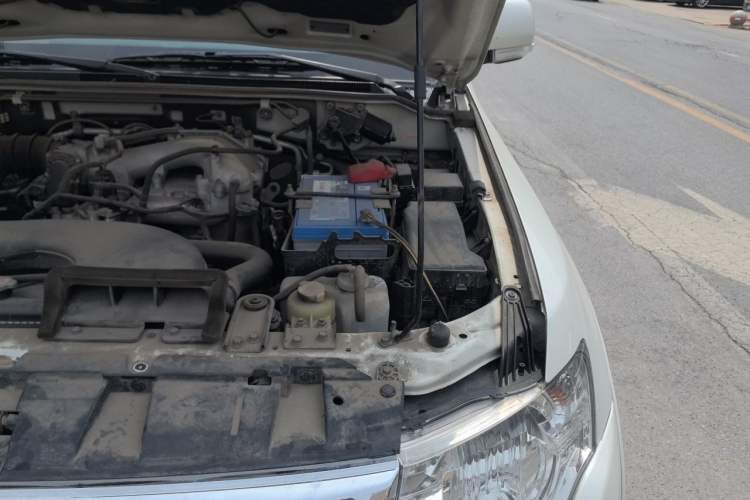 Used Mitsubishi Pajero 2016 3.0L Automatic Standard Version China V Standard Engine Bay Left