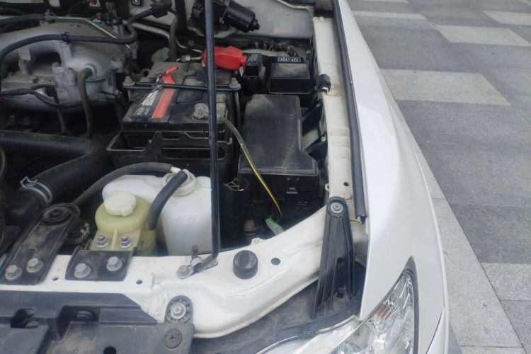 Used Mitsubishi Pajero 2016 3.0L Automatic Standard Version China V Standard Engine Bay Left