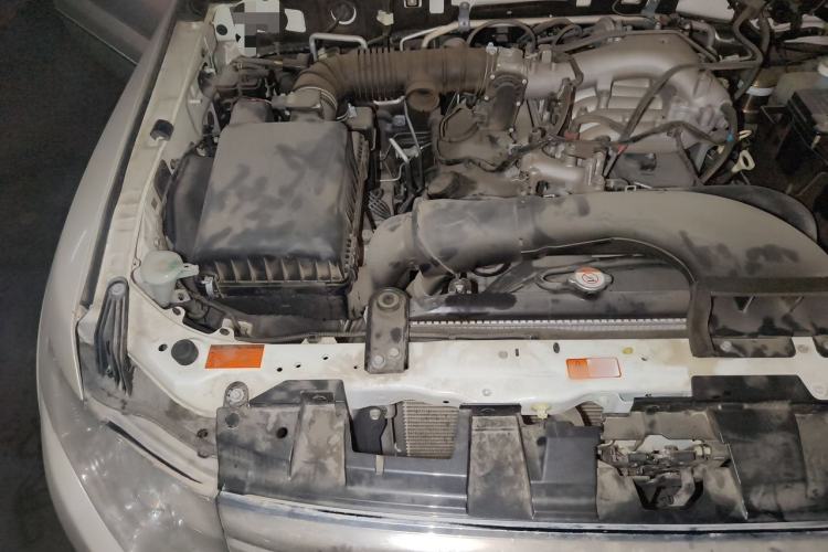 Used Mitsubishi Pajero 2016 3.0L Automatic Prestige Version China V Standard Engine Bay Right