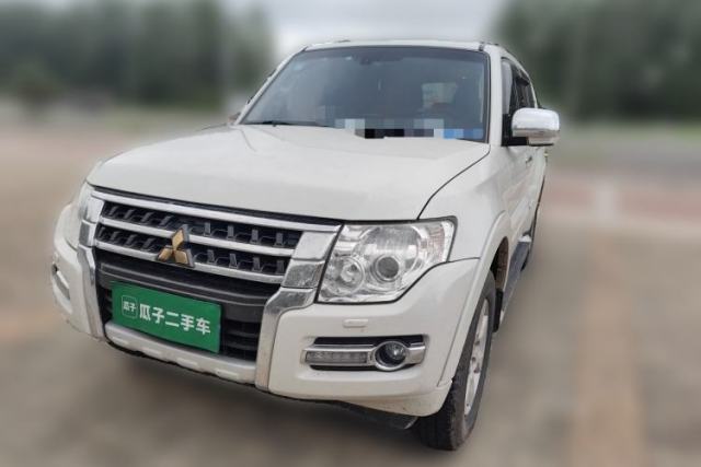 Used Mitsubishi Pajero 2016 3.0L Automatic Prestige Version China V Standard