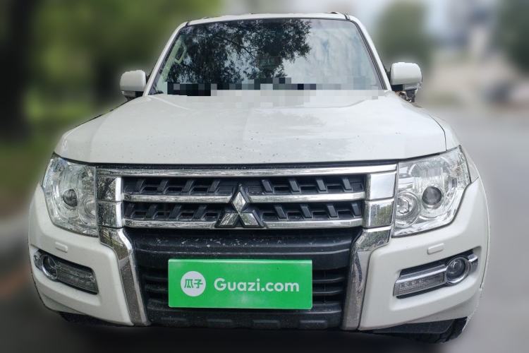 Used Mitsubishi Pajero 2016 3.0L Automatic Standard Version China V Standard Front