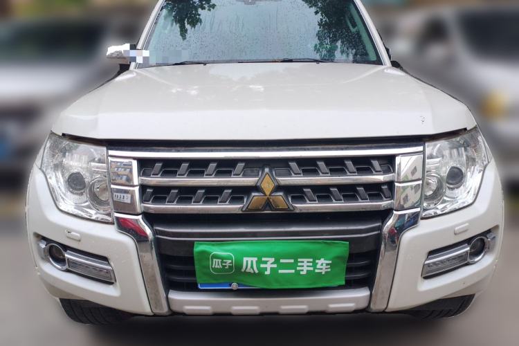 Used Mitsubishi Pajero 2016 3.0L Automatic Luxury Version China V Standard Front