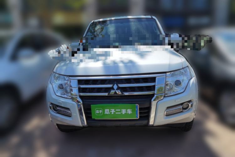 Used Mitsubishi Pajero 2016 3.0L Automatic Standard Version China V Standard Front