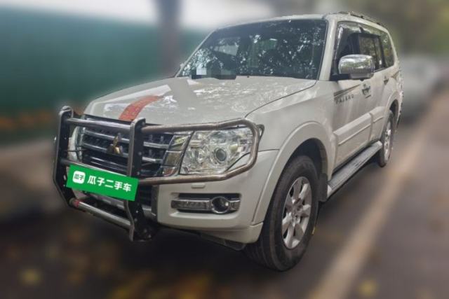 Used Mitsubishi Pajero 2016 3.0L Automatic Prestige Version China V Standard