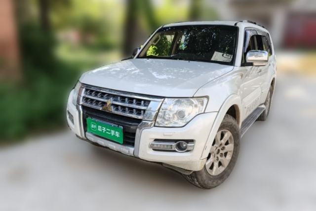 Used Mitsubishi Pajero 2016 3.0L Automatic Prestige Version China V Standard