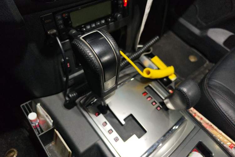 Used Mitsubishi Pajero 2016 3.0L Automatic Prestige Version China V Standard Gear Lever