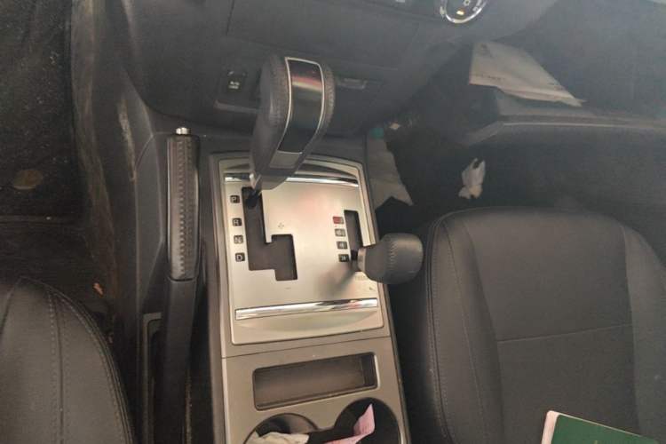 Used Mitsubishi Pajero 2016 3.0L Automatic Prestige Version China V Standard Gear Lever