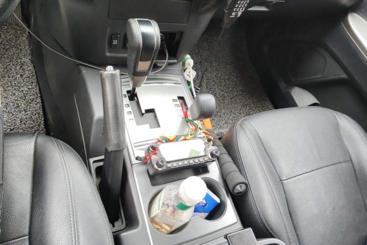 Used Mitsubishi Pajero 2016 3.0L Automatic Prestige Version China V Standard Gear Lever