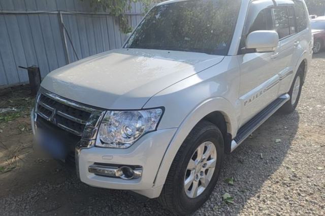 Used Mitsubishi Pajero 2016 3.0L Automatic Standard Version China V Standard