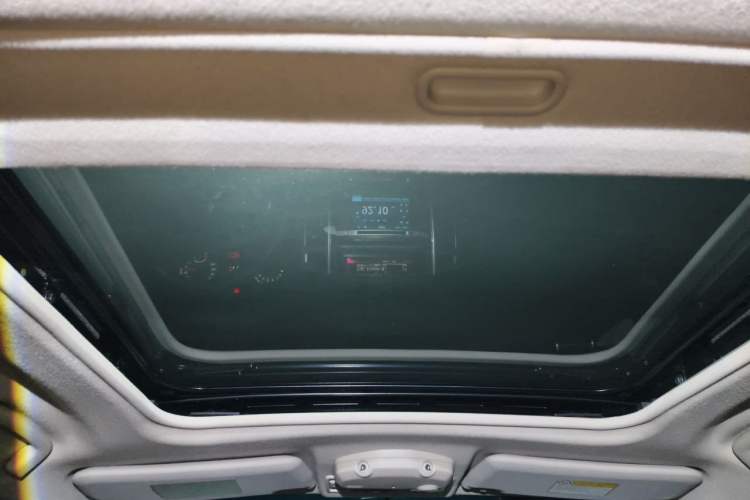 Used Mitsubishi Pajero 2016 3.0L Automatic Standard Version China V Standard Headliner