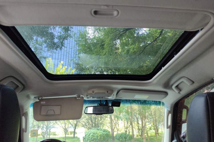 Used Mitsubishi Pajero 2016 3.0L Automatic Prestige Version China V Standard Headliner