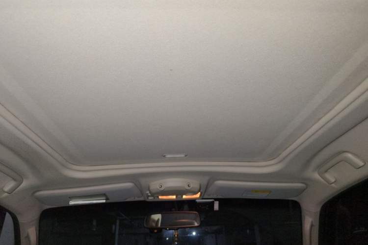 Used Mitsubishi Pajero 2016 3.0L Automatic Prestige Version China V Standard Headliner