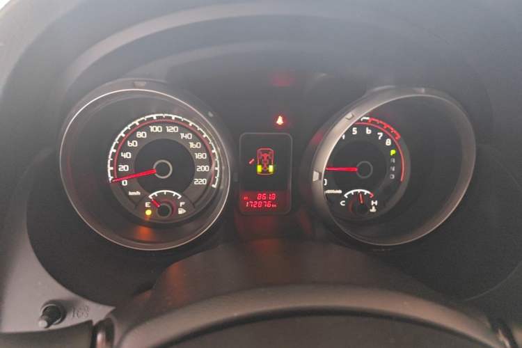 Used Mitsubishi Pajero 2016 3.0L Automatic Prestige Version China V Standard Instrument Cluster