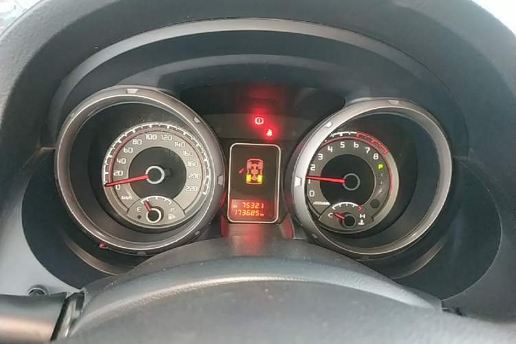 Used Mitsubishi Pajero 2016 3.0L Automatic Standard Version China V Standard Instrument Cluster