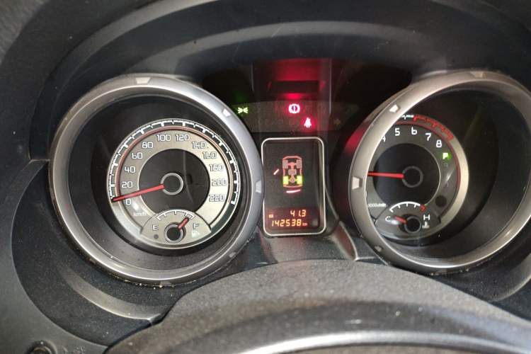 Used Mitsubishi Pajero 2016 3.0L Automatic Prestige Version China V Standard Instrument Cluster