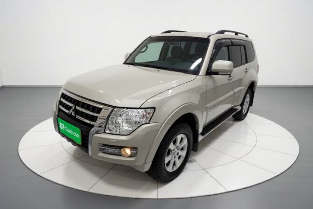 Used Mitsubishi Pajero 2016 3.0L Automatic Standard Version China V Standard