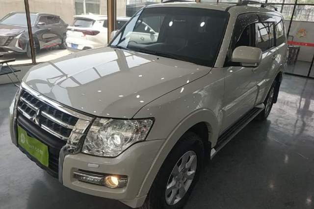 Used Mitsubishi Pajero 2016 3.0L Automatic Standard Version China V Standard