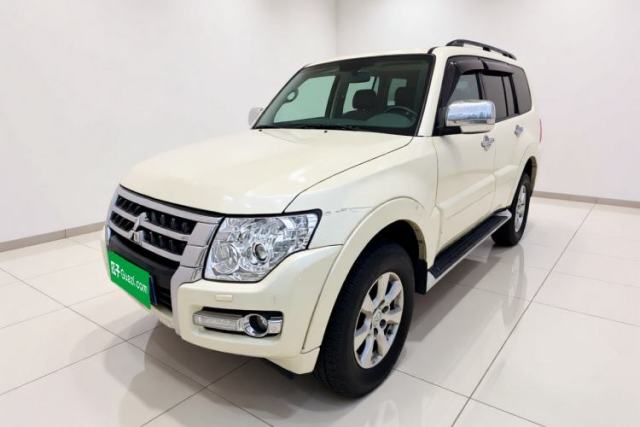 Used Mitsubishi Pajero 2016 3.0L Automatic Luxury Version China V Standard