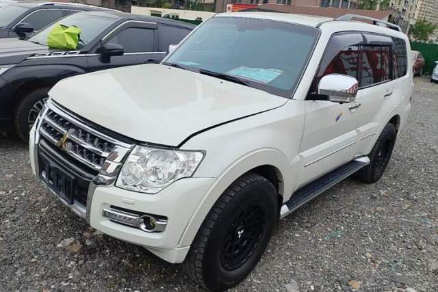 Used Mitsubishi Pajero 2016 3.0L Automatic Prestige Version China V Standard