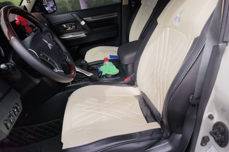 Used Mitsubishi Pajero 2016 3.0L Automatic Standard Version China V Standard Left Front Seat