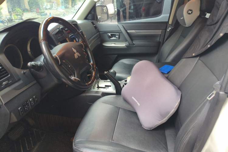 Used Mitsubishi Pajero 2016 3.0L Automatic Luxury Version China V Standard Left Front Seat