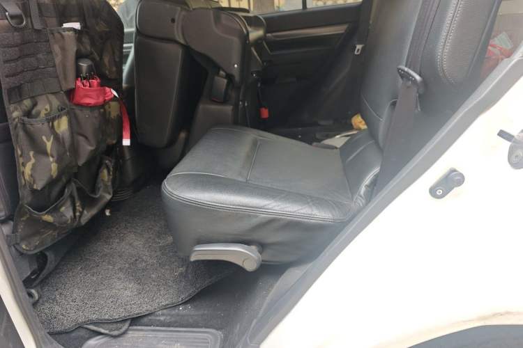 Used Mitsubishi Pajero 2016 3.0L Automatic Luxury Version China V Standard Left Rear Seat