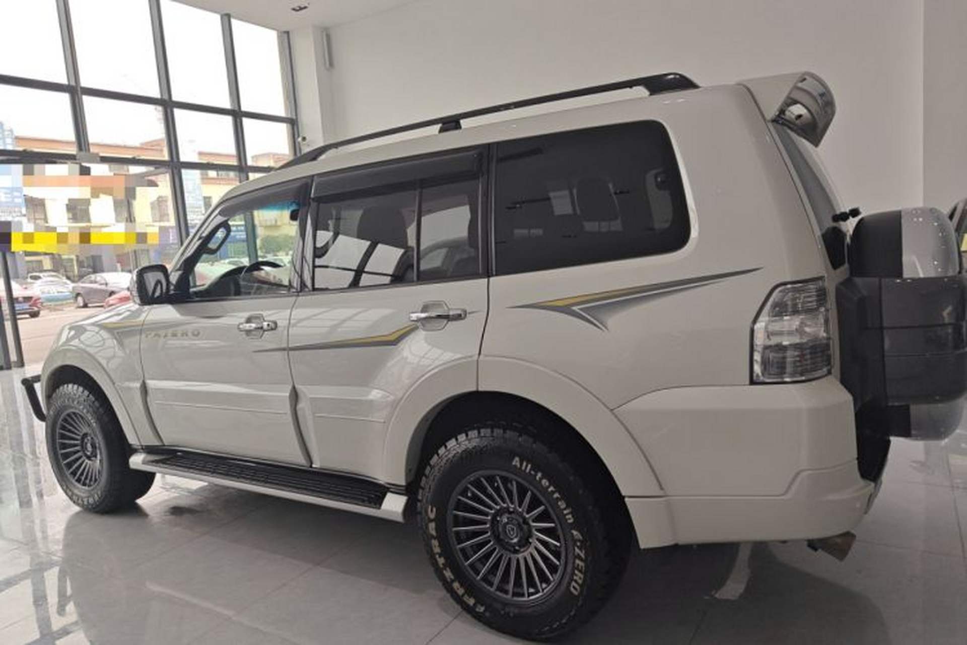 Used Mitsubishi Pajero 2016 3.0L Automatic Luxury Version China V Standard Left Side