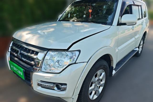 Used Mitsubishi Pajero 2016 3.0L Automatic Standard Version China V Standard