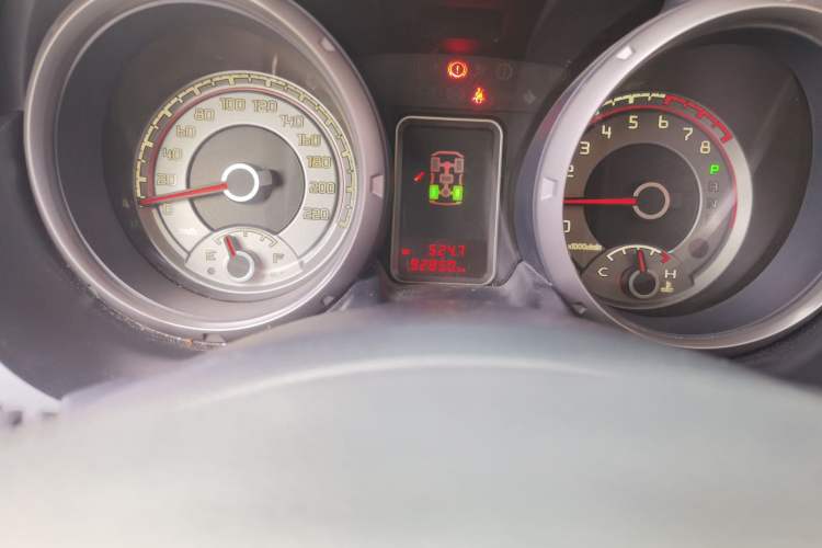 Used Mitsubishi Pajero 2016 3.0L Automatic Standard Version China V Standard Odometer Close Up