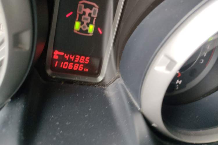Used Mitsubishi Pajero 2016 3.0L Automatic Standard Version China V Standard Odometer Close Up
