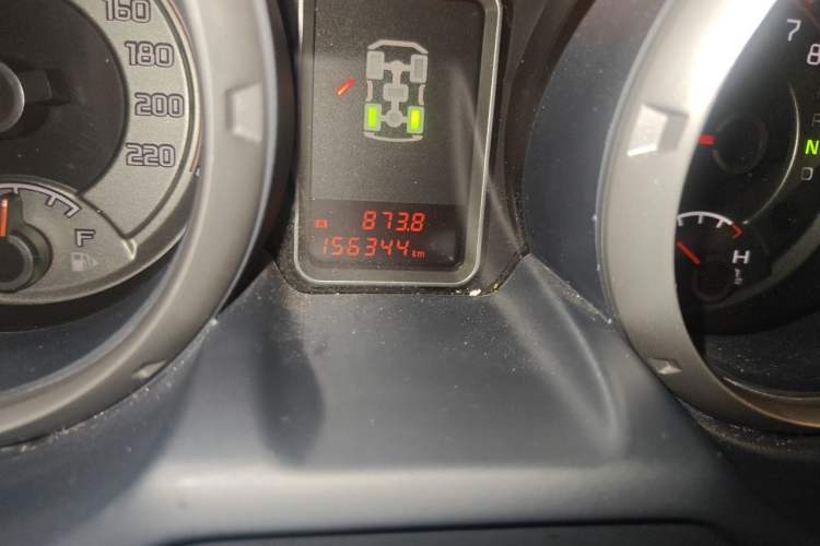 Used Mitsubishi Pajero 2016 3.0L Automatic Prestige Version China IV Standard Odometer Close Up