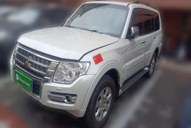 Used Mitsubishi Pajero 2016 3.0L Automatic Prestige Version China V Standard
