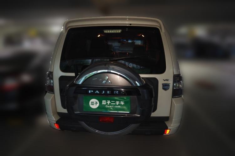 Used Mitsubishi Pajero 2016 3.0L Automatic Standard Version China V Standard Rear