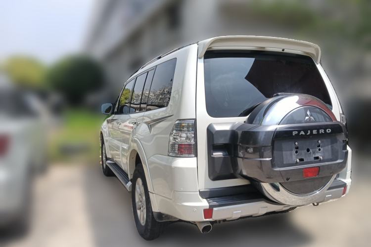 Used Mitsubishi Pajero 2016 3.0L Automatic Luxury Edition China IV Rear Left 45 Deg