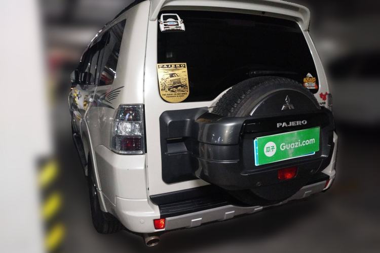 Used Mitsubishi Pajero 2016 3.0L Automatic Standard Version China V Standard Rear Left 45 Deg