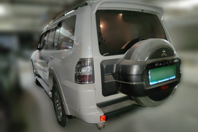 Used Mitsubishi Pajero 2016 3.0L Automatic Standard Version China V Standard Rear Left 45 Deg