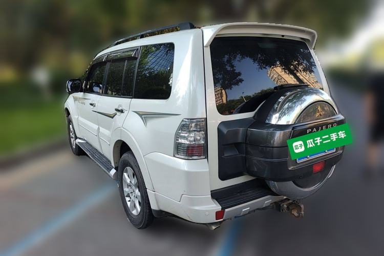 Used Mitsubishi Pajero 2016 3.0L Automatic Prestige Version China V Standard Rear Left 45 Deg