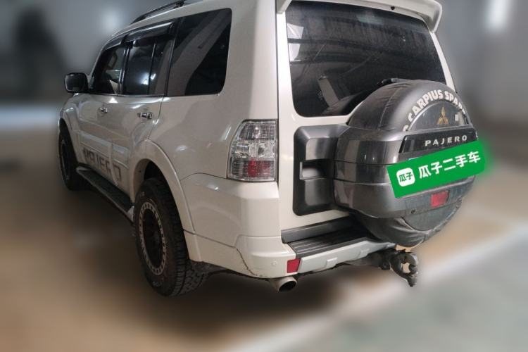 Used Mitsubishi Pajero 2016 3.0L Automatic Prestige Version China V Standard Rear Left 45 Deg